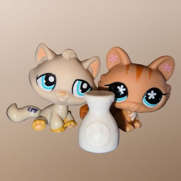 LPS Littlest Pet Shop Small Kitten Cat Playset & Figures B16 - Picture 4 of 7